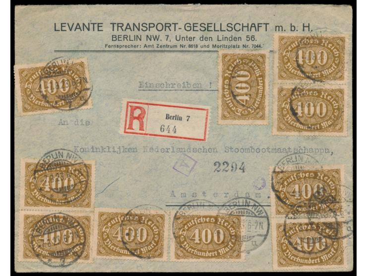 10 x 400 Mark auf Auslands-R-Brief mit Stempel Berlin NW 7 7.8.23 nach Amsterdam, rückseitig Ovalstempel "Postüberwachungsste