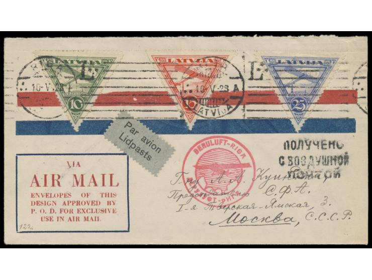10, 15 und 25 S. Flugpost und 5 S. (rückseitig) auf Luftpost-Vordruckumschlag nach Moskau, Maschinenstempel Riga 10.5.28, rot