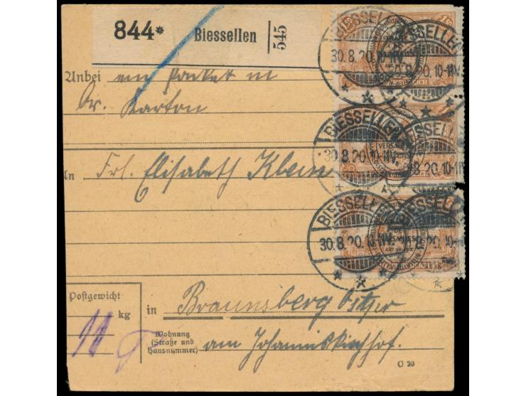 Paketkarte  mit vorderseitig 2. Ausgabe 3 x 1,50 M. (über den Rand geklebt, zwei Marken kleine Eckfehler) und rückseitig Dt. 