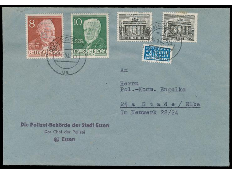 Berlin-Sondermarken  8 und 10 Pfg. "Männer der Geschichte Berlins" und 2x 1 Pfg. Berliner Bauten (Rückporto-Frankatur) mit  P