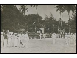 Foto-Ansichtskarte (Privataufnahme), beschriftet  "Parade der Askaris an Kais. Geburtstag 1914",  ungelaufen
Stichwort: Milit