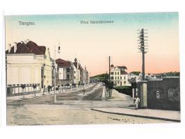 kolorierte Ansichtskarte  Tsingtau - Prinz Heinrichstrasse,  Verlag Robert Claus, Dresden, ungebraucht, ca. 1910
Stichwort: A